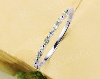 Vintage marquise cut peridot wedding band|Art deco round cut white gold moissanite diamond anniversary ring|Minimalist prong set bridal ring