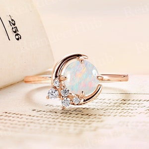 Runde Form weißer Opal Verlobungsring Roségold himmlischen Mond Ring Vintage natürlicher Diamant Ring zarter Cluster Ring Jubiläumsring