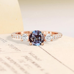 Unique Round Alexandrite Engagement Ring,Solid 14k Rose Gold Promise Ring Women,Vintage Color Changing Bridal Ring,Anniversary Gift For Her