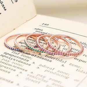 Vintage Half Eternity Pink Tourmaline Wedding Band,14K Gold Wedding Band,Dainty Micro Pave Emerald Promise Ring,Delicate Women&#39;s Ring