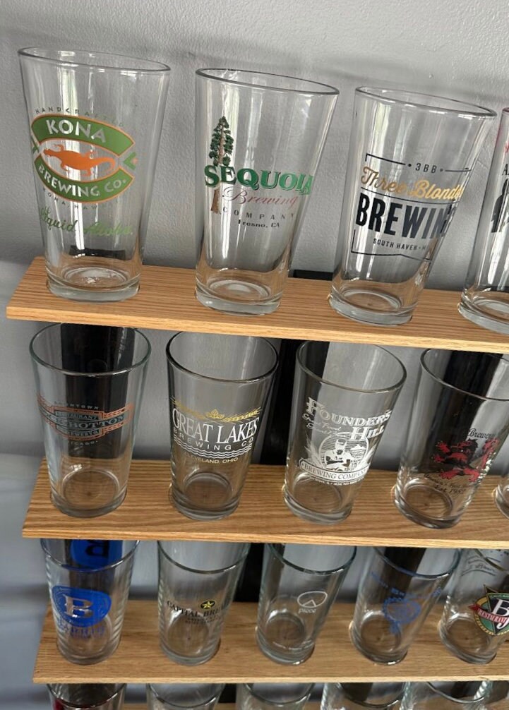Pint Beer Glass(24) Display Natural/black Oak - Etsy