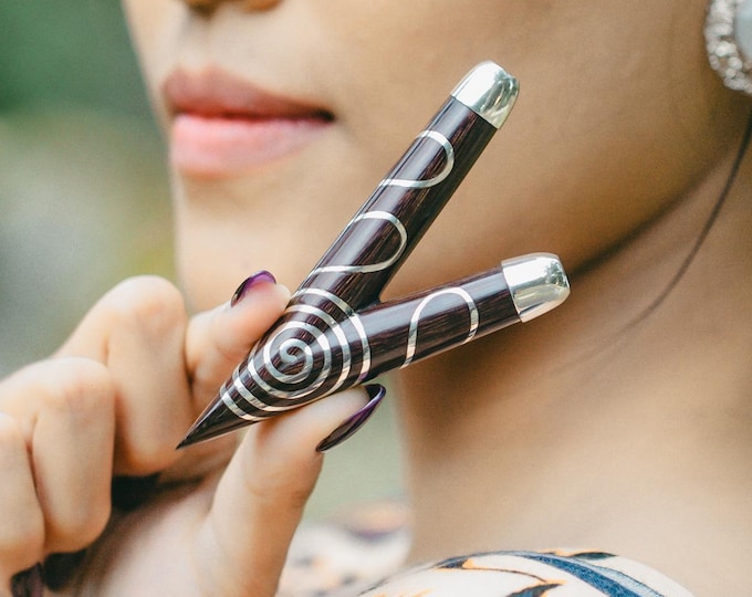 Handcrafted Tamarind Wood Kuripe Pipe with Spiral line Balinese Pure Silver