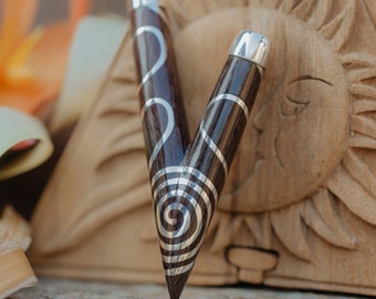 Handcrafted Tamarind Wood Kuripe Pipe: Balinese Silver Inlay