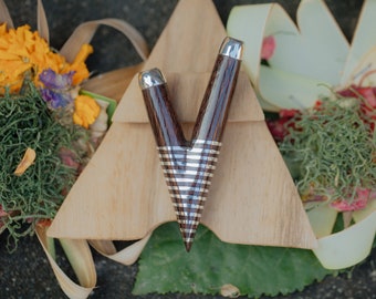 Premium Handcrafted Tamarind Wood Kuripe with Balinese Sterling Silver Spiral Design, High-Quality Exclusive Rapé Applicator with wooden box