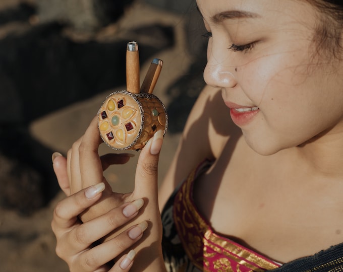 Dewata Exclusive Art Kuripe“Mandala Bali”27 Gemstones/Collectible kuripe/Silver,Garnet,Yellow Agate, Avanturine /Ceremonial pipe/Kuripi pipe