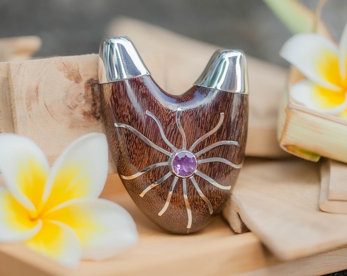 Handmade Heart-Shaped Kuripe with Amethyst / 99% Pure Silver / Detailed Balinese Craftsmanship