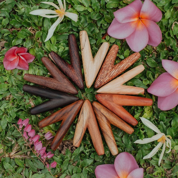 10 Kuripe set. 10 grades of wood. Rapé Applicator set. Retreat tools. Kuripi pipes for Rapé retreat ceremony