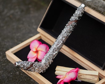 Tatahan Silver Ornament Bee Pipe, Exclusive Balinese Handcrafted Collectible Tepi Pipe, Solid Selected Tamarind Wood, Free Traditional Box.