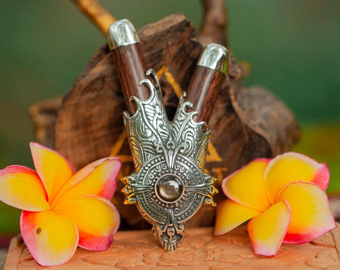 Exclusive "Chakra" Dewata Ceremonial Kuripe Pipe, Handcrafted Wisnu Weapon Pipe, Black Sapphire Gemstone, Premium Collectible Applicator.