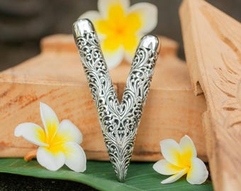 Silver Kuripe Karawang Balinese Ornament, Collectible with Wooden Box, Unique Premium Rapé Applicator.