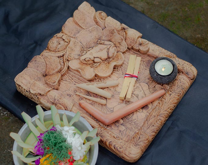 Wood Burn Frog Altar Board, Exclusive Handcrafted Cemara wood, Shamanic Kambo Frog Healing.