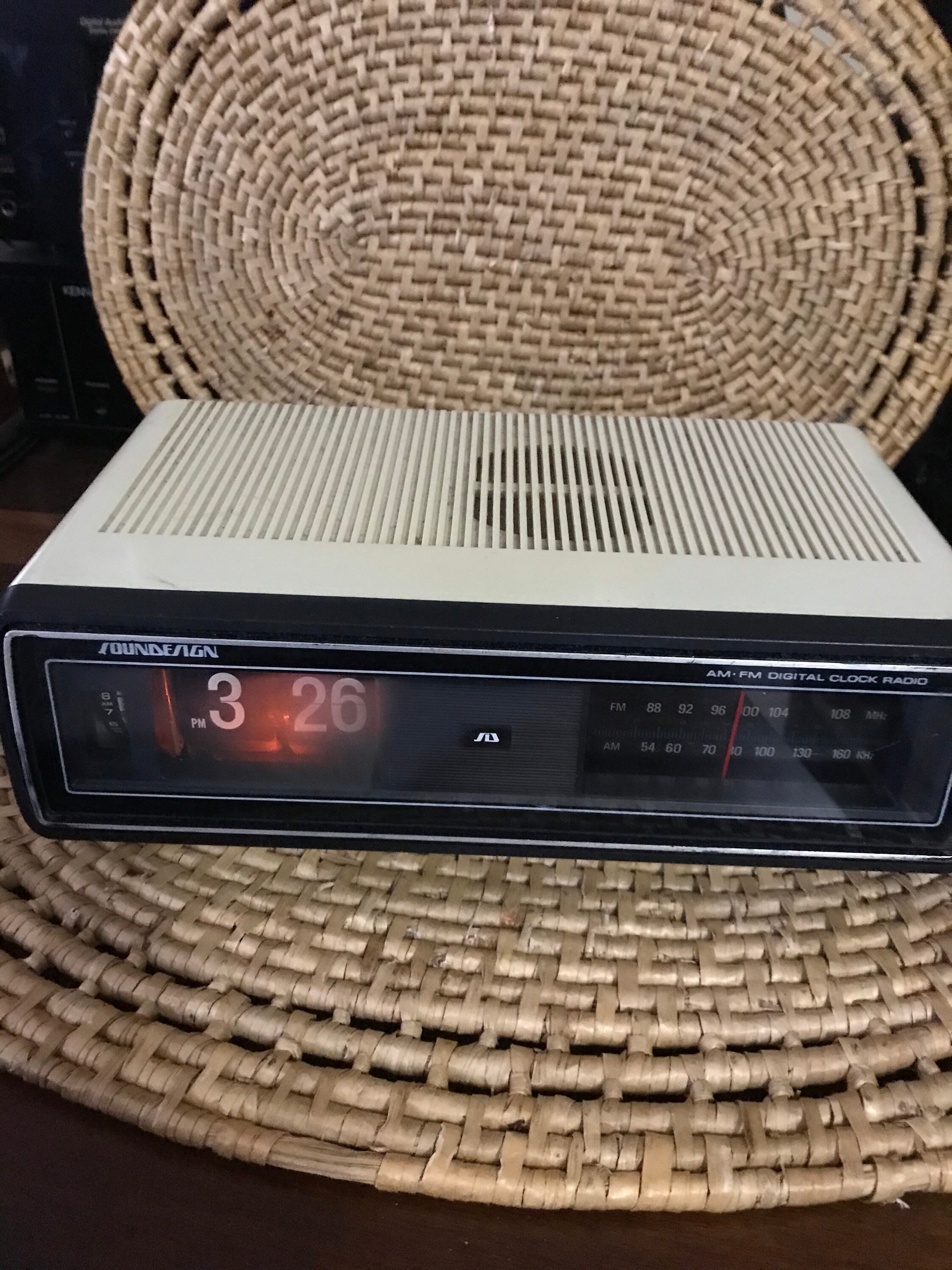 Vintage Sound Design Flip Clock Radio. Etsy