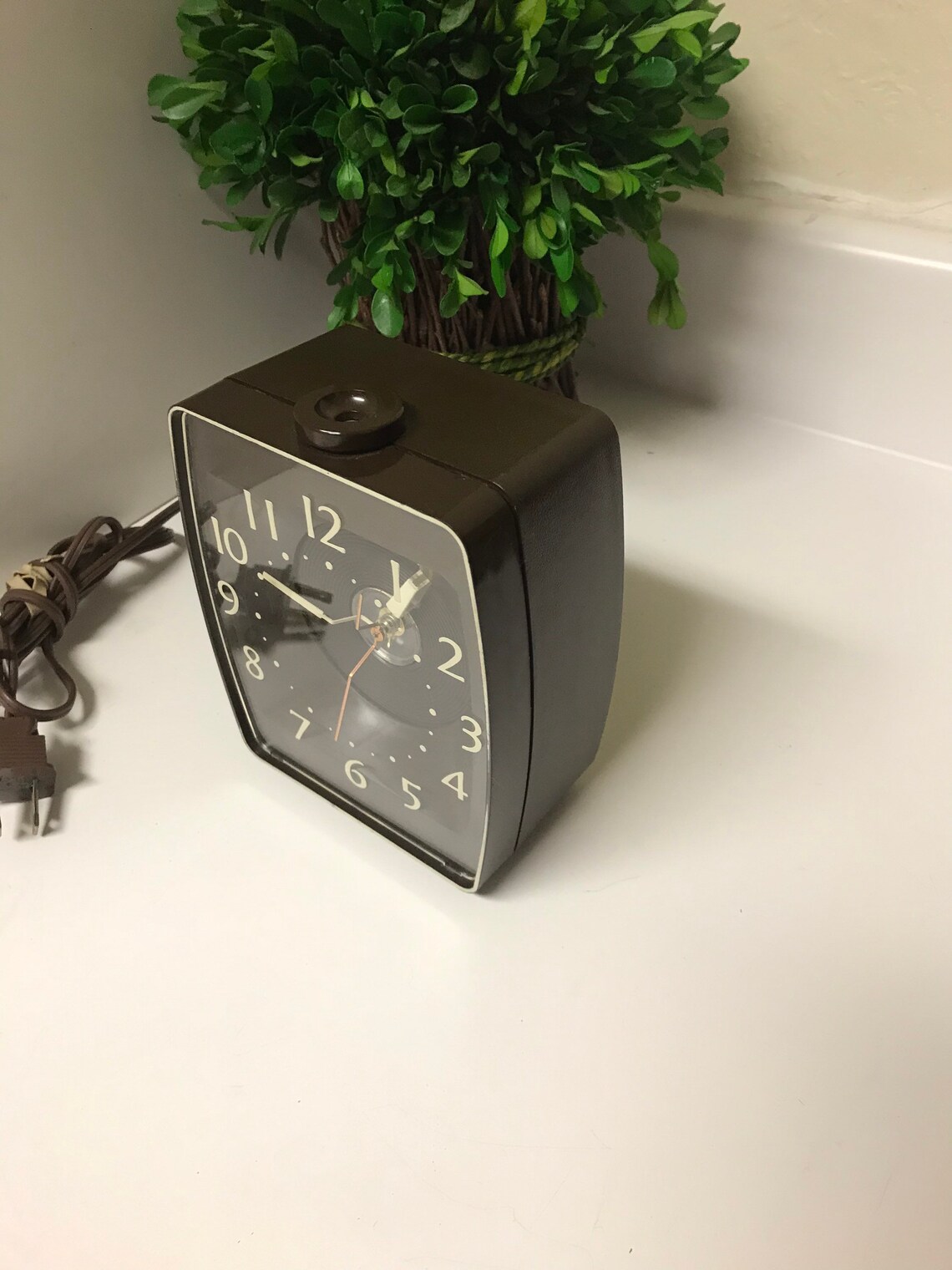 Vintage Lighted Clock - Etsy
