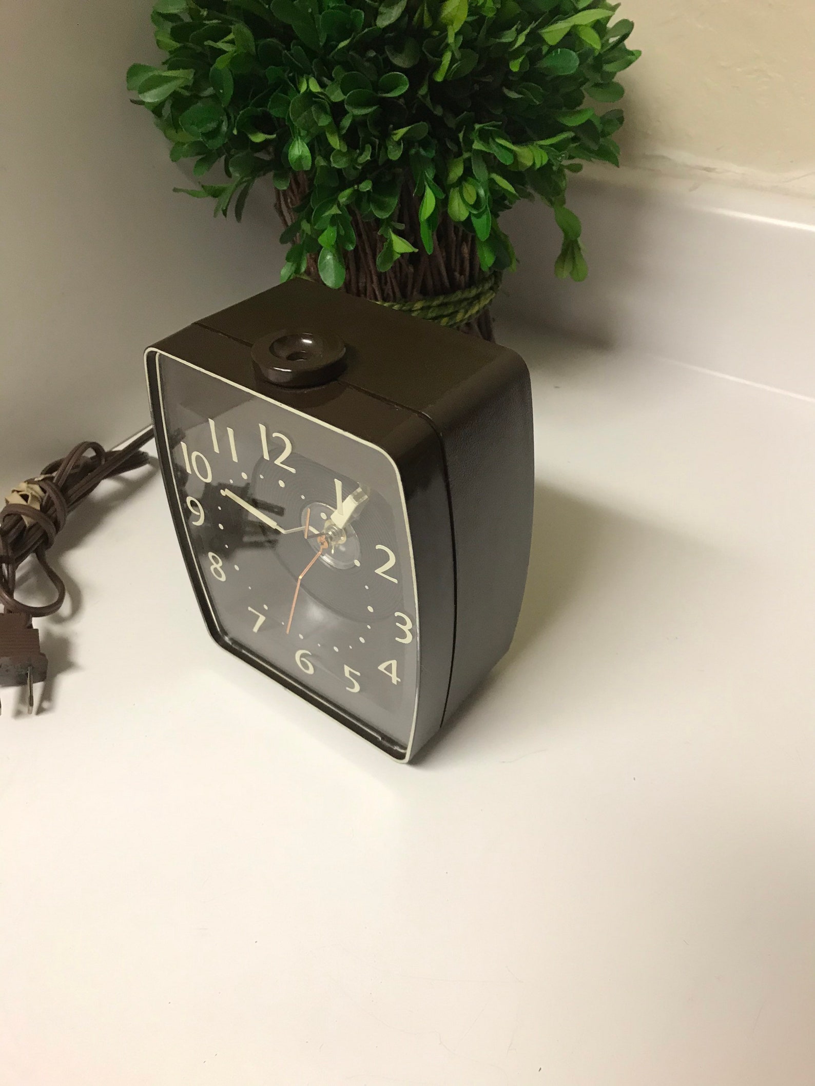 Vintage Lighted Clock Etsy