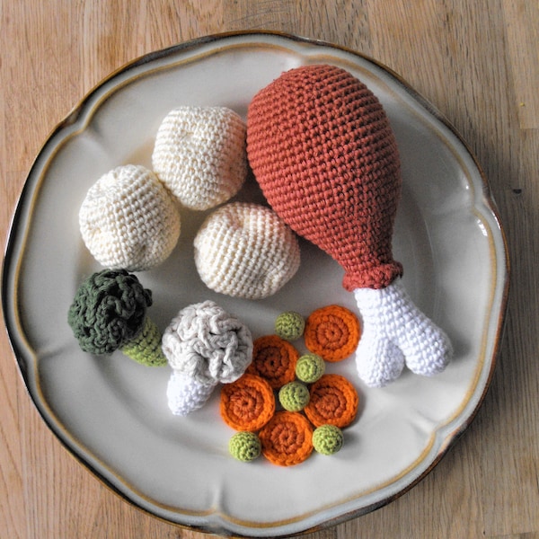 crochet dinner set, fried chicken drumstick,potatoes, cotton play food, amigurumi stuffed toy, pretend play kitchen accessories, handmade