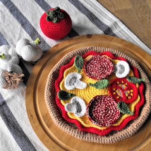 crochet pizza, play food set for kids kitchen, pretend cooking, kitchen toys accessories, amigurumi, cotton yarn handmade, montessori eco