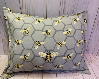 Bee Farmhouse Pillow - Rustic Chicken Wire Pattern, Whimsical Decor