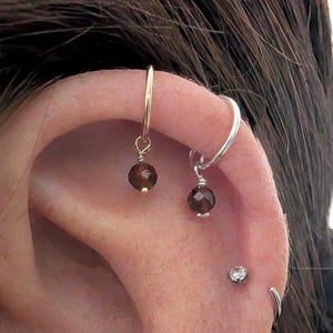 helix ear cuff mit Edelstein oder Perle • gold • silber • Ohrklemme für oberes Ohr • Ohrmanschette • Ohrklemme mit Charm • earcuff helix