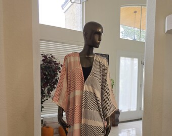 Red and Black white Hatta / Kufyieh Abaya, Thobe, Kaftan, Bisht