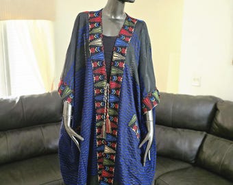 Abaya azul y negra, thobe, kaftan, bisht Tatreez colorido / Bordado y bolsillos Palestino / Jordano