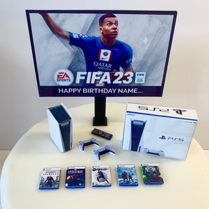 FIFA Birthday Cake Topper / PERSONALIZZATO / Pacchetto PS5 / Immagine personalizzata + Messaggio sulla TV / Bambini Adulti Adolescenti Football Cake Toppers
