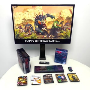 Gaming PC Birthday Cake Toppers / Set PERSONALIZZATO / Immagine personalizzata + Messaggio sulla TV / Bambini Adulti Adolescenti Warhammer Cake Toppers