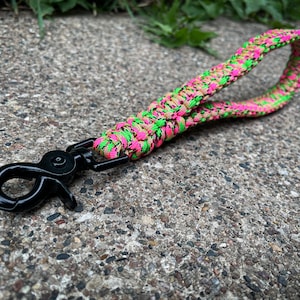 10” paracord traffic handle,  traffic leash,  grab leash,  grab handle,