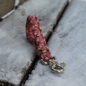 8” paracord traffic handle,  traffic leash,  grab leash,  grab handle,