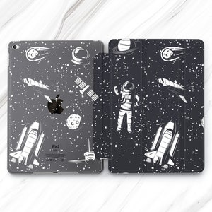 Space iPad Pro 13 12.9 11 10.5 2024 / Stars iPad Mini 7 6 / Сosmonaut iPad Air 5 4 3 / Planet iPad 9.7 10.2 10.9 / Rocket Astronaut 10th 9th