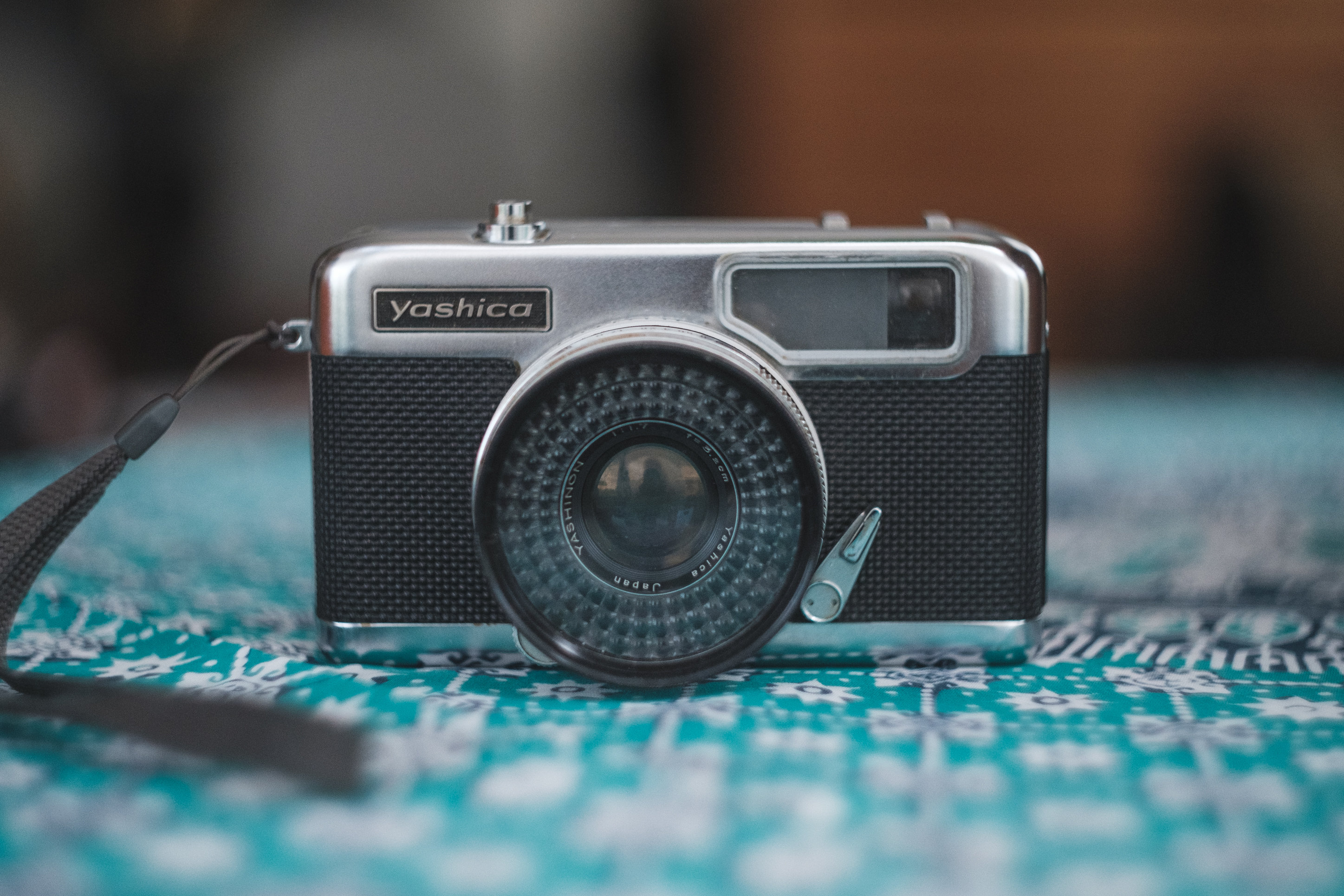 Yashica Half 17 Rapid // 35mm Vintage compact film camera Etsy