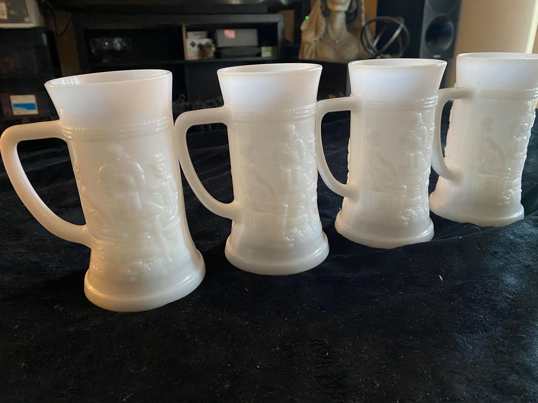 VINTAGE FEDERAL milk glass tavern mug set | Etsy