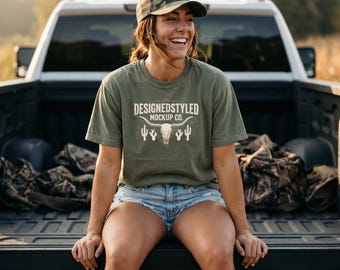 Camiseta Comfort Colors 1717 Moss | Estilo Western Truck Tailgate | Camiseta para Caça e Estilo Sulista | Estética Country Girl para Atividades ao Ar Livre