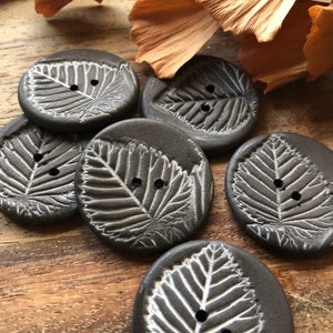 Leaf Noir-Artisan Buttons-pottery buttons-black ceramic button knitting notion-jewelry beads-purse making parts-leaf button