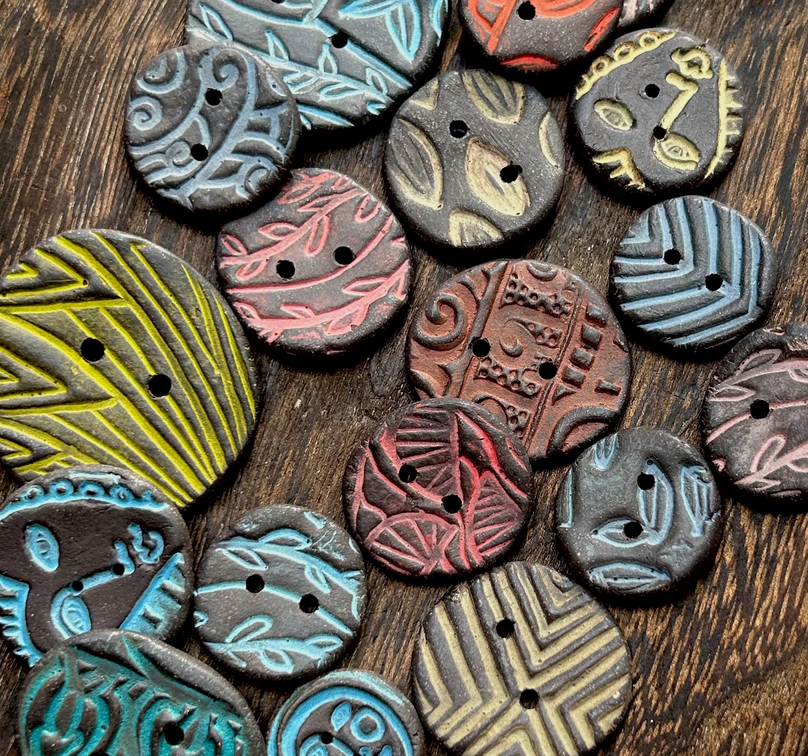 Artisan Buttons Statement buttons Feature Button Large button