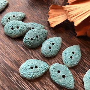 Türkis Blatt Artisan Knöpfe-Artisan Knöpfe-Mantelknöpfe-Keramikknöpfe-Handgemachte Knöpfe-Geprägte Knöpfe-Blätterknöpfe-