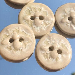 Ivory Crackle Glaze Bee Porcelain Artisan Buttons-pottery buttons-bee buttons-ivory buttons-handmade buttons-cream button-beige button