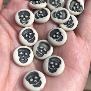 Porcelain Skull Buttons with shank-Artisan buttons-shirt buttons-steampunk buttons-goth buttons-biker buttons-shank buttons-skull sewing