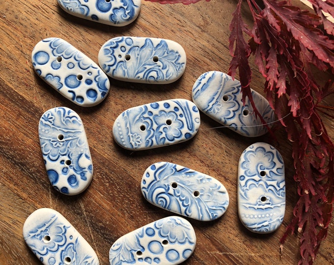 Delft Toggle Buttons-Delft buttons-Blue toggle button-toggle coat button-Blue delft-blue white button ceramic button-pottery button-oblong