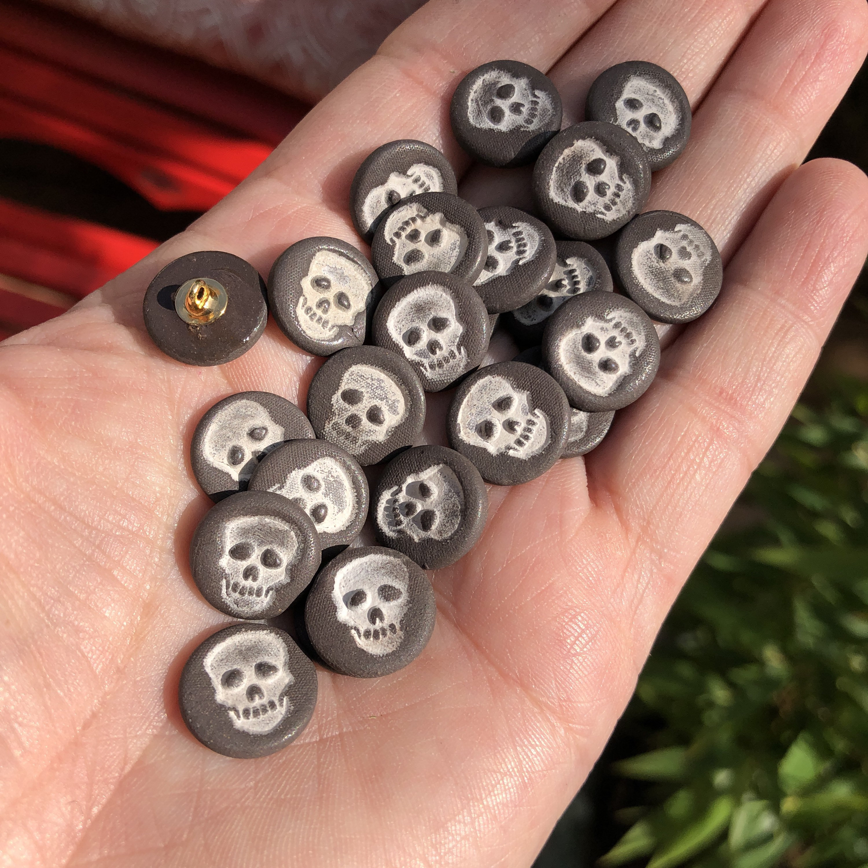 Black Skull Buttons-with Shank-artisan buttons-Buttons-ceramic