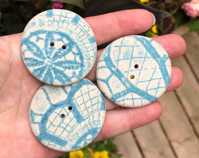 Turquoise Lace buttons-