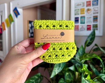 Lime Green Crocheted Cup Cozy | Crochet Coffee Cup Cozy, drink cozy, crochet cozy, coffee cozy, iced coffee cozy, coffee cup sleeve