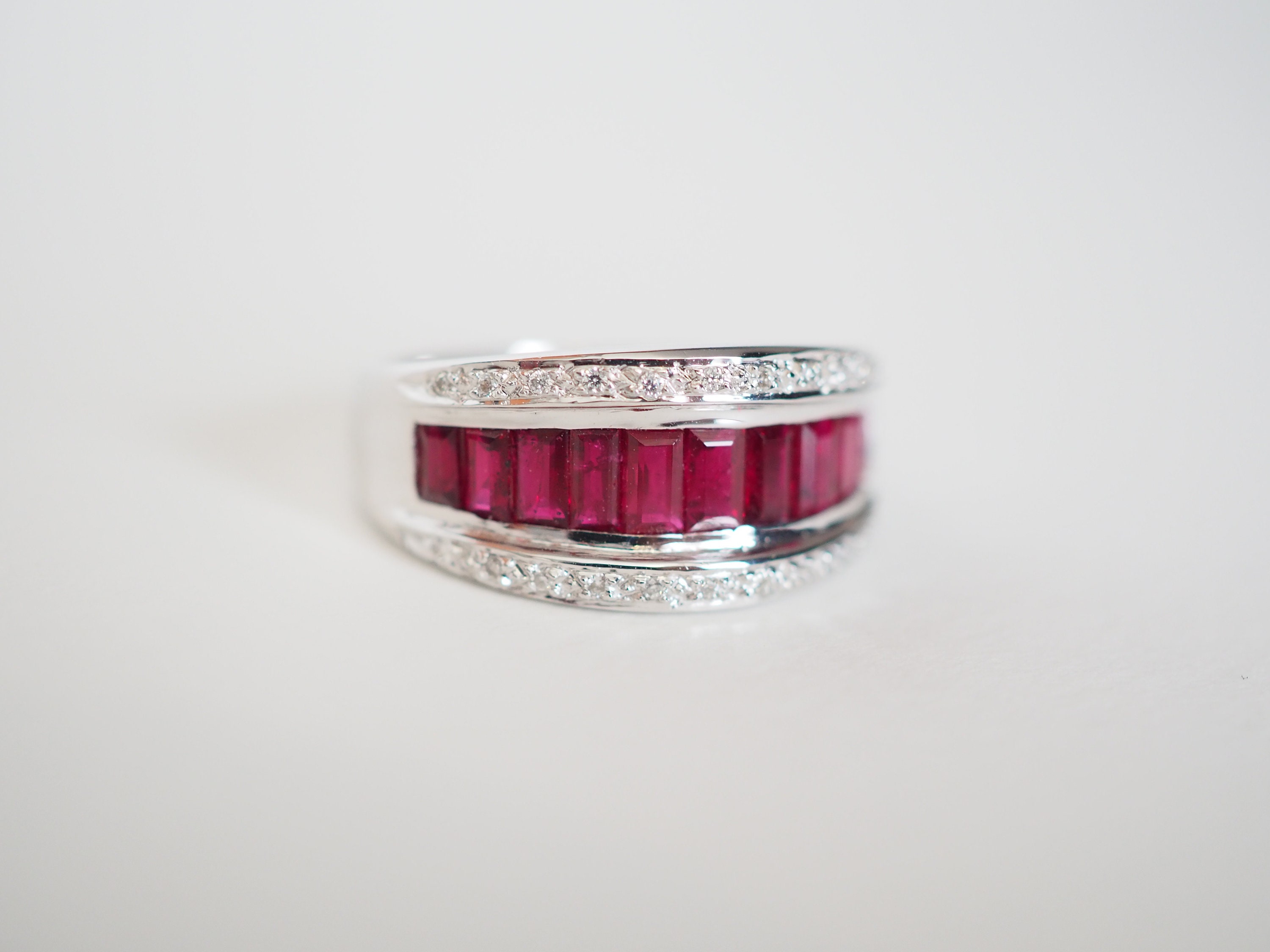 18K Solid White Gold Vintage Luxury Band Ring, Natural Deep