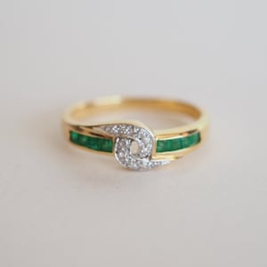 18K Solid Yellow Gold Vintage Natural Green Emerald & Genuine High Grade Diamonds Buckle Band Ring, Unisex, Gift Ring, May Birthstone