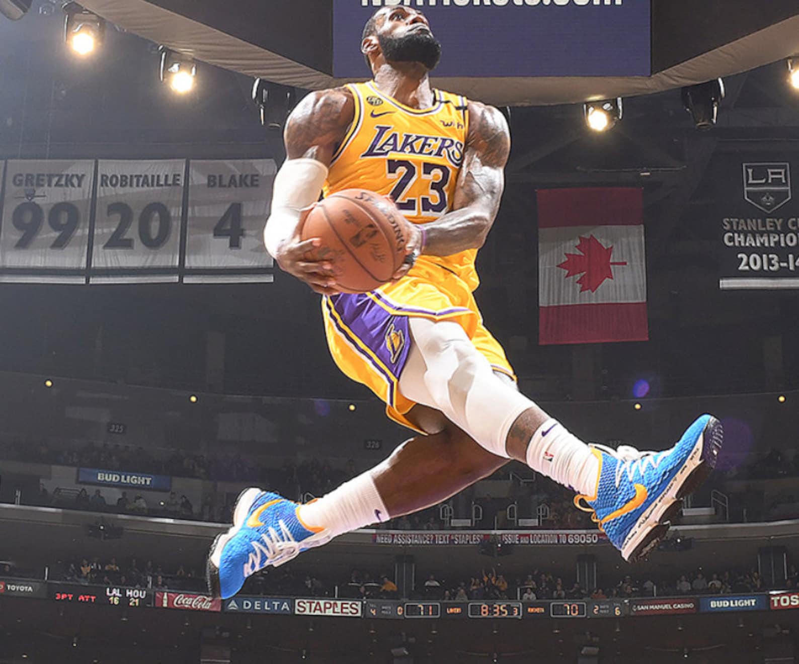 Lebron James Poster Dunk Poster Basketball Poster Wall Etsy