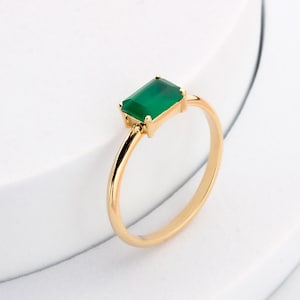 14K Solid Gold Emerald Ring, Emerald Art Deco Ring, Green Stone Ring, Dainty Emerald Ring, Gift For Her, Handmade Jewelry