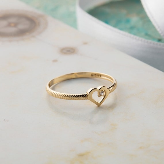 18K Gold Fancy Yellow Heart Shaped Diamond Bezel Ring