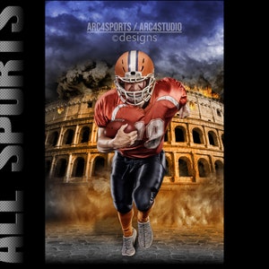 Può includere: Un giocatore di football americano con una divisa rossa e nera corre attraverso un Colosseo romano in fiamme e in rovina. Il giocatore indossa un casco e tiene un pallone da football. Il testo "ARC4SPORTS / ARC4STUDIO @designs" è visibile nell'angolo in alto a destra dell'immagine.