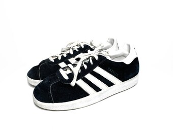 adidas Originals Gazelle Vintage Trainers | FU9658 Black / White | Aph