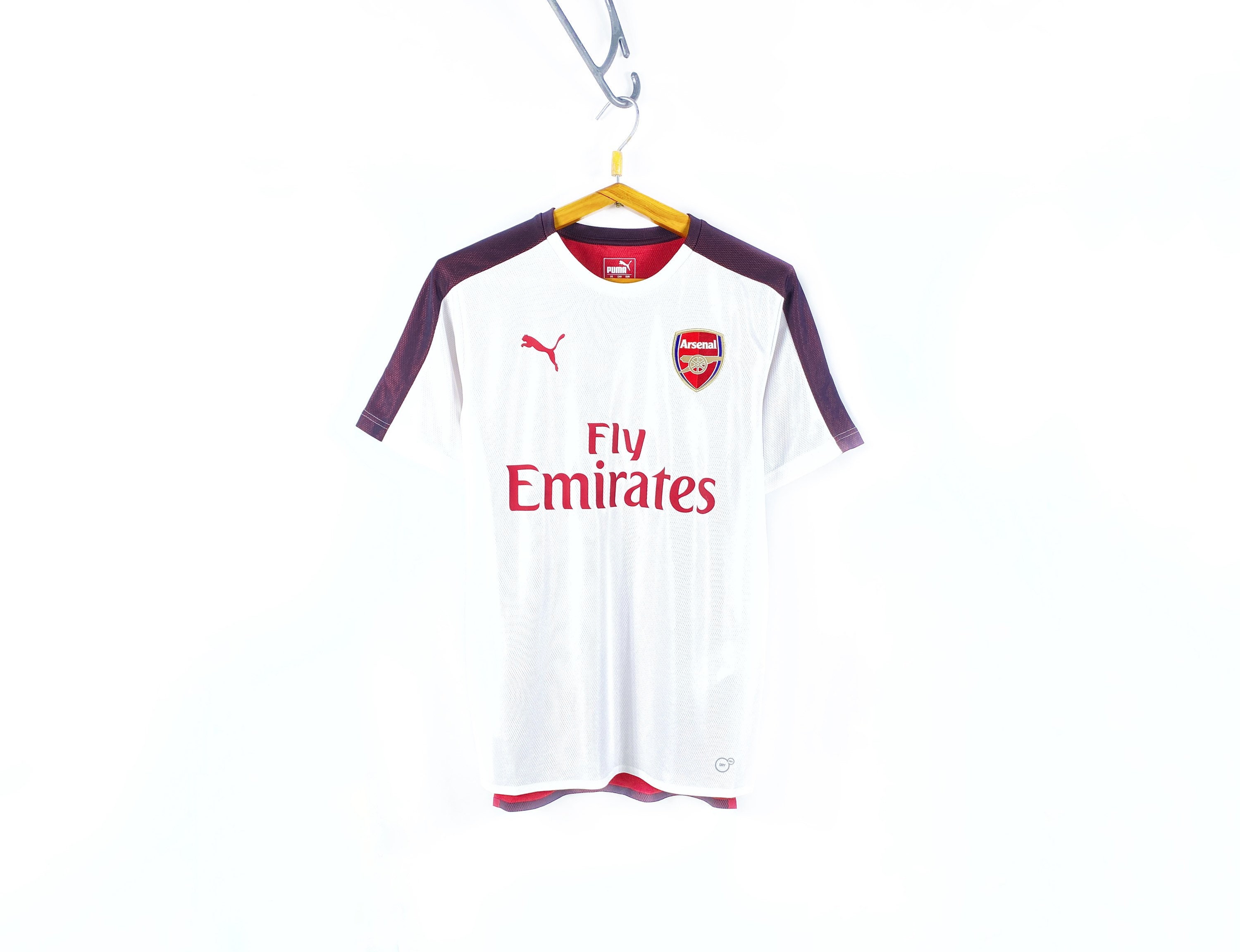 puma fly emirates t shirt