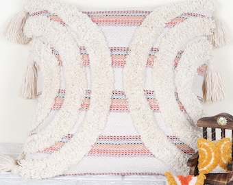 Handgemaakte katoenen getufte kussenhoes/boho getufte kussensloop voor decor/ivoor kussensloop met kwastje/geborduurd sierkussen met textuur